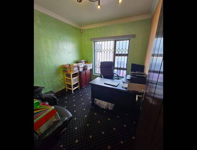 4 BEDROOM HOUSE FOR SALE IN GREENSTONE HILL